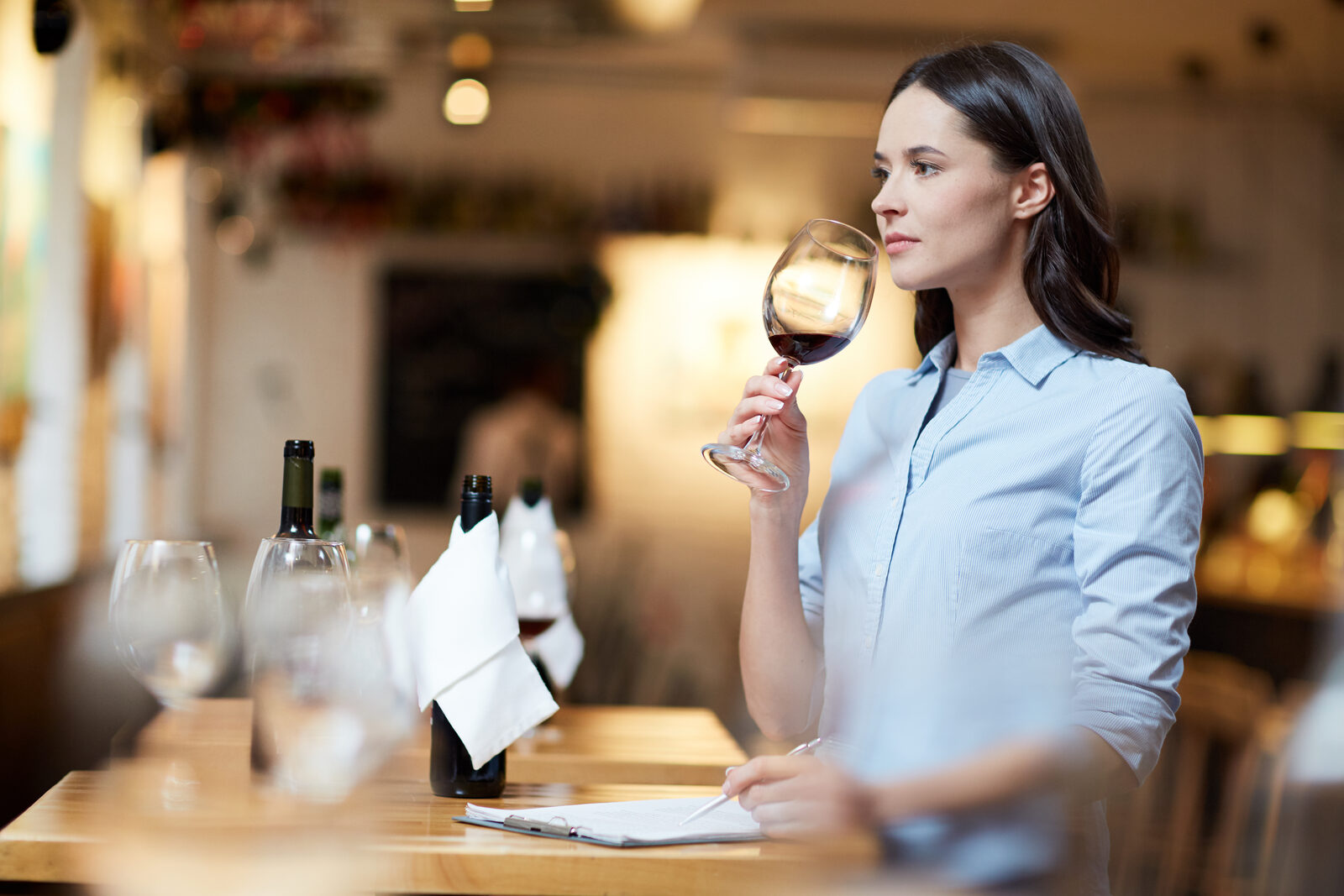 Comparación de tipos de vino en cata